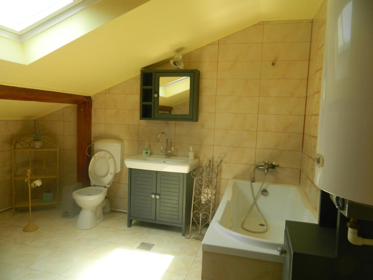 テキルギオルCasa Ligiaアパートメント エクステリア 写真