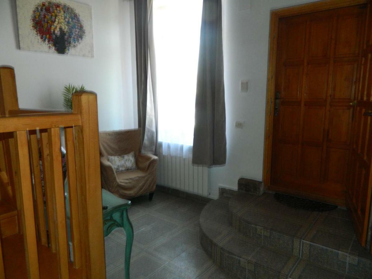 テキルギオルCasa Ligiaアパートメント エクステリア 写真