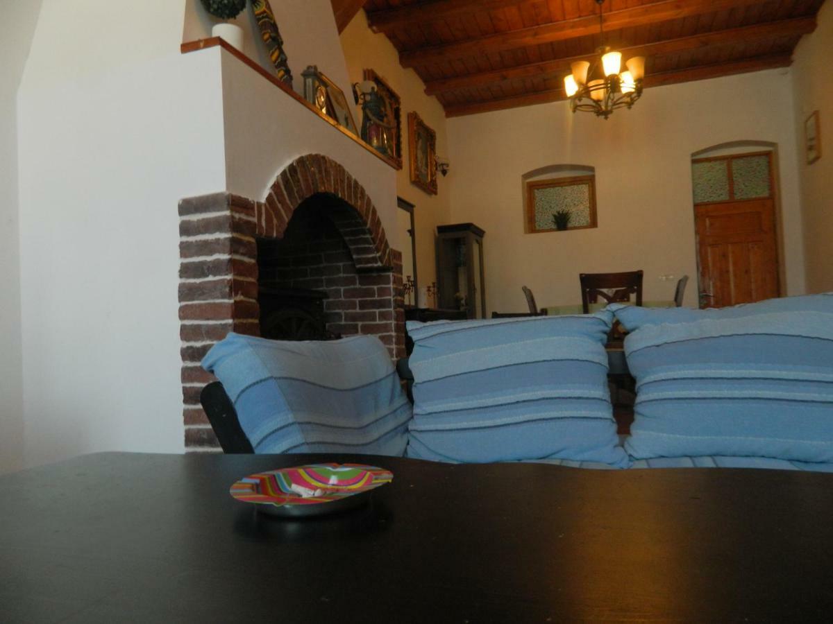 テキルギオルCasa Ligiaアパートメント エクステリア 写真
