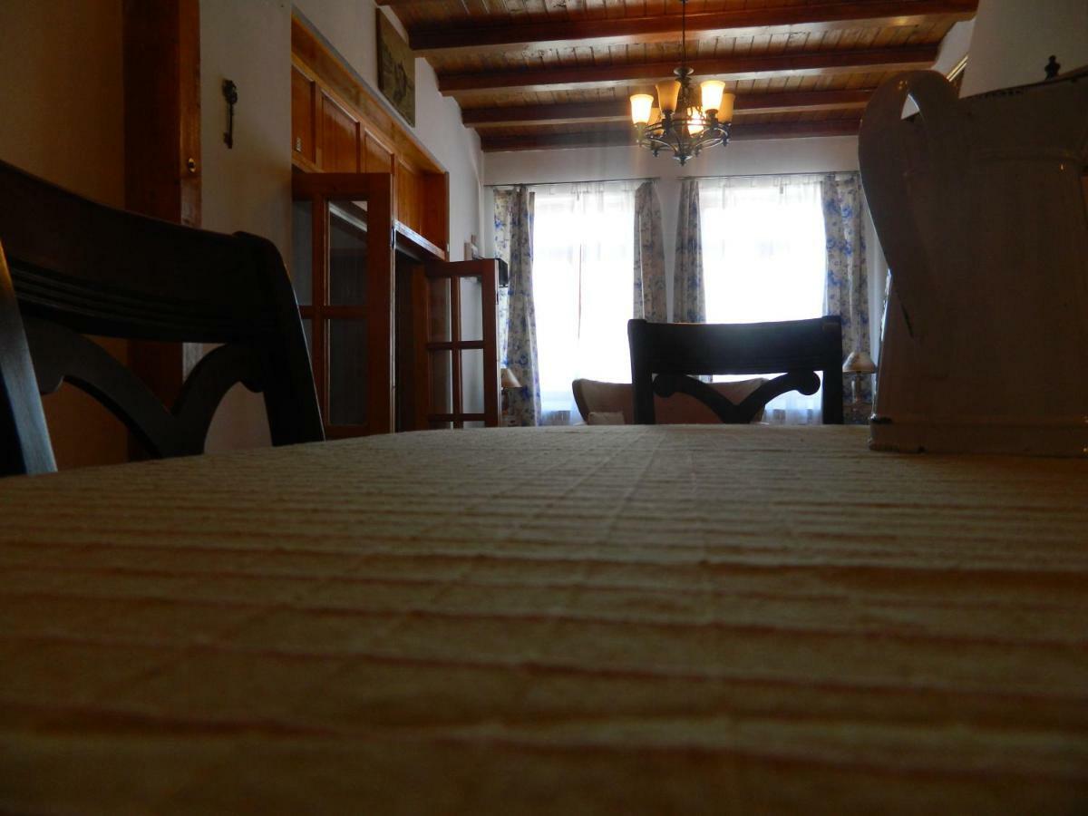 テキルギオルCasa Ligiaアパートメント エクステリア 写真