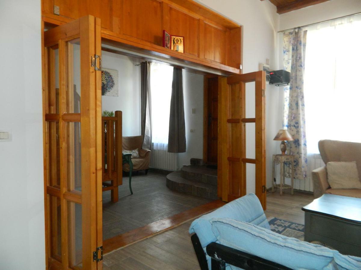 テキルギオルCasa Ligiaアパートメント エクステリア 写真